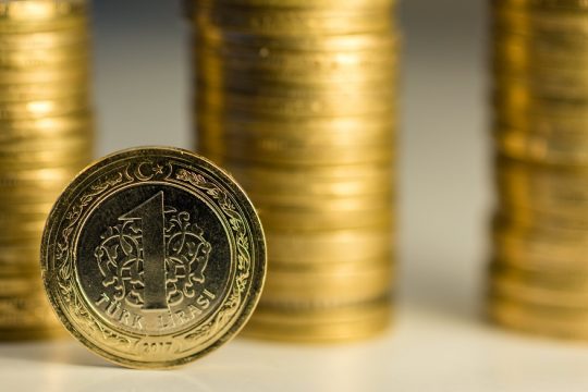 Σε περιδίνηση η τουρκική οικονομία