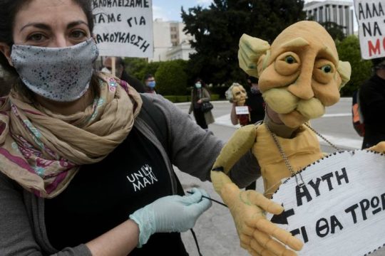 Ποιους κοροϊδεύει ο πρωθυπουργός;