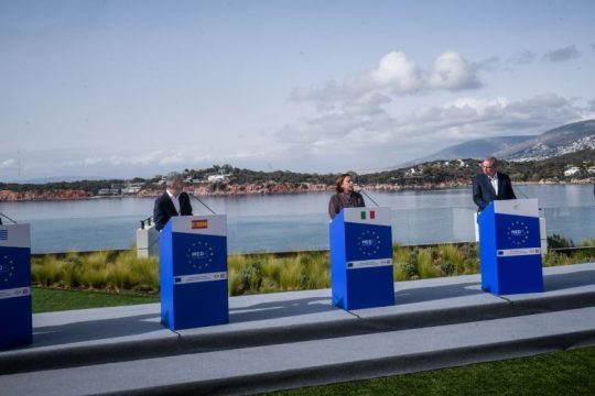 Παραμένουν οι ανησυχίες για το ευρωπαϊκό σύμφωνο για τη μετανάστευση