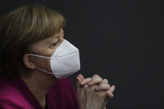 Ικανοποίηση αλλά και ανησυχία από την Άνγκελα Μέρκελ