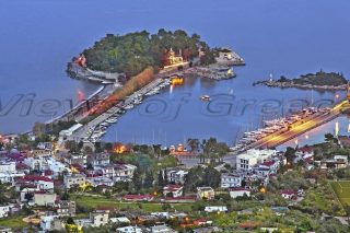 Έκρηξη άνοιξης στο ηφαίστειο του Σαρωνικού…