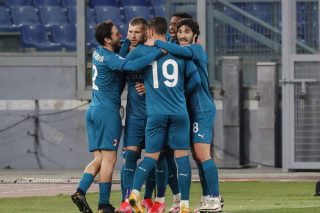 Δεν τα παρατάει η Μίλαν