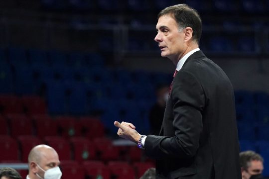 Να σηκώσει κεφάλι απόψε με τον Ερυθρό Αστέρα