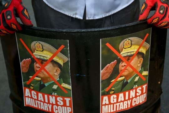 Η αντίσταση στη στρατιωτική χούντα στη Μιανμάρ δεν κοπάζει