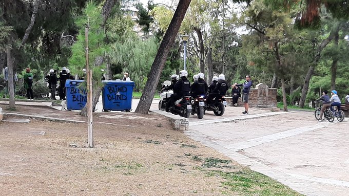 Νόμος και τάξη στη Νέα Σμύρνη – έφοδος και προσαγωγές στην πλατεία