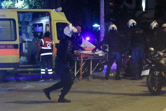 «Τα γύρισε» ο βασικός μάρτυρας για την επίθεση στον αστυνομικό