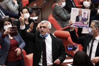 Εκτός νόμου το κόμμα HDP ως τρομοκρατική οργάνωση