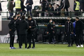 Τρίποντο στην πρεμιέρα και ειδικό πλάνο
