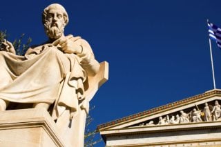 Η αποδόμηση του Πλάτωνα από τον Καστοριάδη