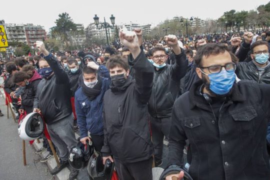 Και η Eταιρεία Λογοτεχνών Θεσσαλονίκης ενάντια στη βίαιη εκκένωση στο ΑΠΘ