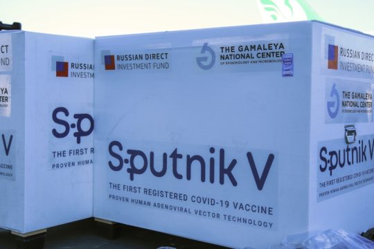 Το Βερολίνο καλεί την Κομισιόν να αγοράσει το εμβόλιο Sputnik
