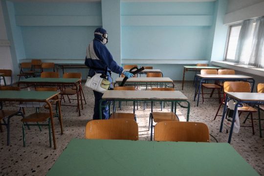 Νέα κρούσματα σε μαθητές – Γονείς στο Ηράκλειο ζητούν να κλείσουν σχολεία