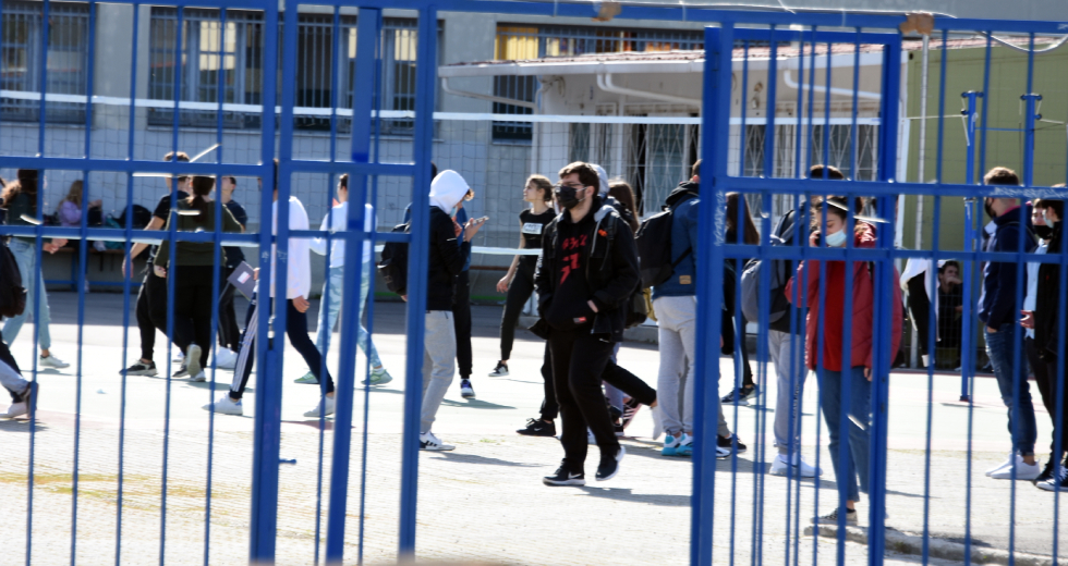 «Ανεφάρμοστο και αντισυνταγματικό το μέτρο για self tests σε μαθητές»