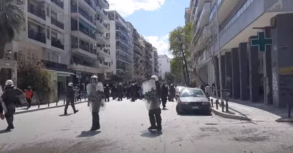Επίθεση ακροδεξιών σε αυτοδιαχειριζόμενο χώρο της Θεσσαλονίκης