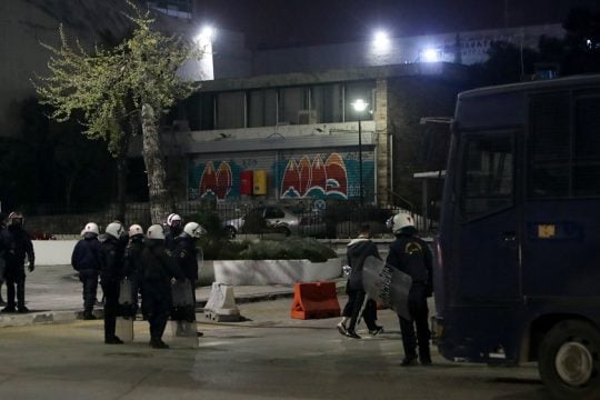 «Κατασκευασμένη συγκατάθεση»