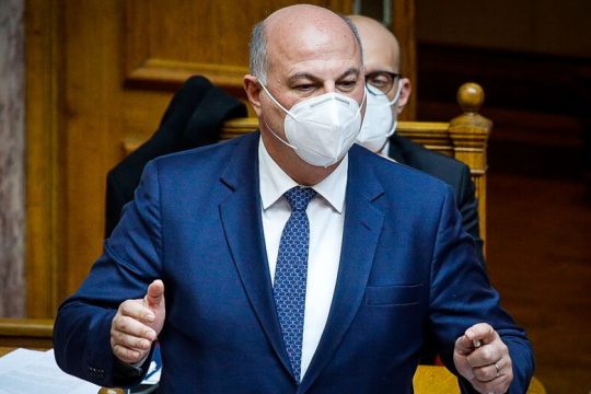 Μάθημα δικαίου στον Κ. Τσιάρα