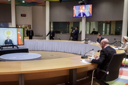 Διαβουλεύσεις με τον Ερντογάν πριν από τη Σύνοδο Κορυφής