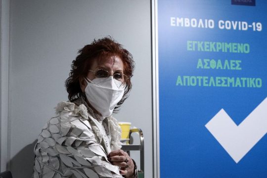 Κόπηκε το ρεύμα και πετάχτηκαν τα εμβόλια στη Ναύπακτο