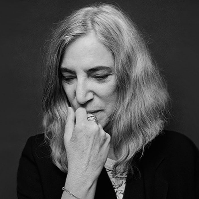 Η Patti Smith, ο Οδυσσέας Ελύτης και οι εκδόσεις «Αιώρα»