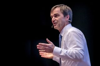 «Τα πλεονάσματα σας περιμένουν…»