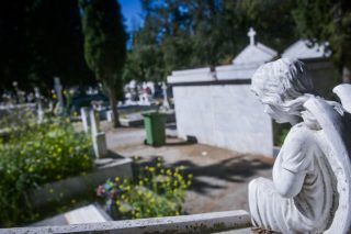 Απεργία από την ΠΟΕ-ΟΤΑ για την ιδιωτικοποίηση υπηρεσιών νεκροταφείων
