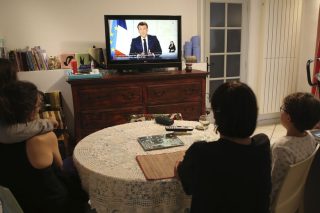 Ανάσταση… κατ’ οίκον στη Γαλλία