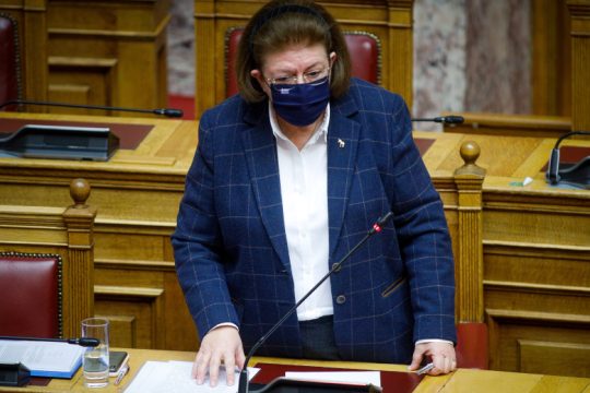 ΣΥΡΙΖΑ προς Μενδώνη: Απαντήστε για τα αίσχη στην Ακρόπολη ως υπουργός και όχι ως ξεναγός