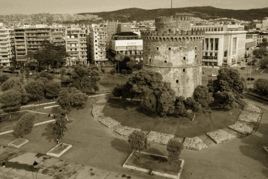 Καζαντζίδης, αφιερωμένο