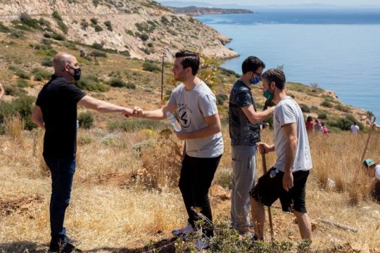 Δενδροφύτευση στην Ανάβυσσο από την Βίκος σε συνεργασία με τη We4All