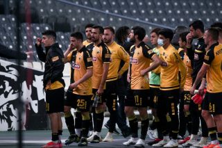 Τα είπε στους παίκτες για να τ’ ακούσουν οι οπαδοί