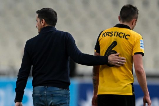 Συγγνώμη για την «πεντάρα» ζήτησαν η ΠΑΕ ΑΕΚ, οι παίκτες και ο προπονητής