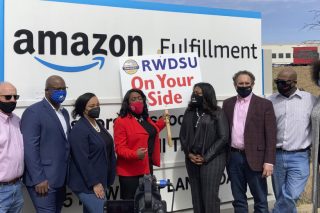 Γιατί έμειναν χωρίς σωματείο στην Amazon