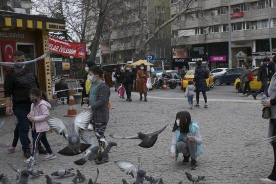 Πανεθνικό ολικό lockdown στην Τουρκία έως τις 17 Μαΐου