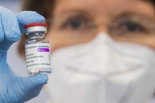 Και η Αυστραλία σταματά τη χορήγηση του AstraZeneca στους κάτω των 50 ετών
