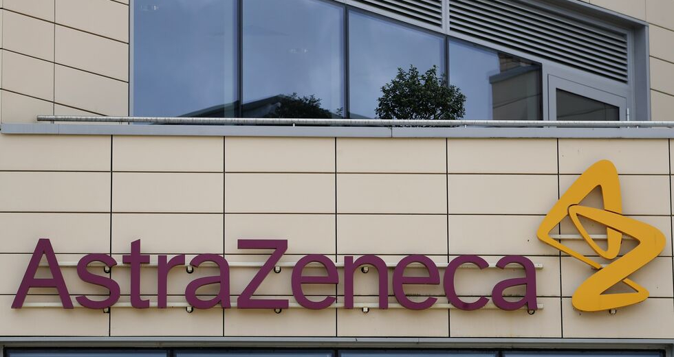 Politico: Νομικά κατά της AstraZeneca κινείται η Ε.Ε.