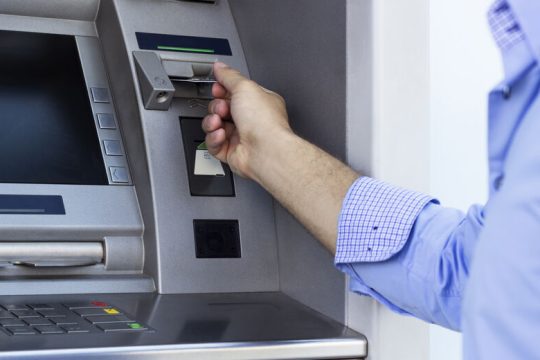 Από εβδομάδα οι πληρωμές όσων είναι σε αναστολή εργασίας