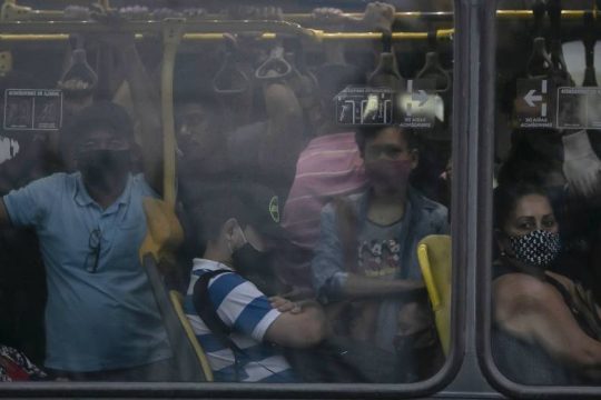 Διεθνής Αμνηστία: Η πανδημία χτυπά περισσότερο όσους βιώνουν καταπίεση