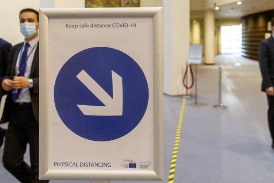 Ταμείο Ανάκαμψης: Να δοθεί έμφαση στην κοινωνική συμμετοχή και στις ΜμΕ
