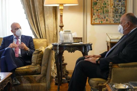 Η Αν. Μεσόγειος στο επίκεντρο της συνάντησης Δένδια – Σούκρι