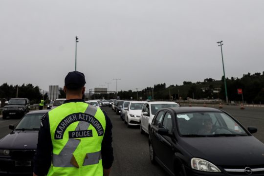 Η μεγάλη έξοδος και η μεγάλη… αναστροφή στα διόδια