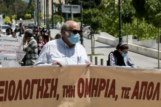 Αποκέντρωση – Αυτονομία – Αξιολόγηση: 3 θηλιές στην εκπαίδευση που υποκρίνονται τις …γραβάτες!