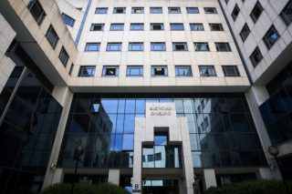 Αντισυνταγματική η παρακράτηση εισφοράς αλληλεγγύης στο Δημόσιο