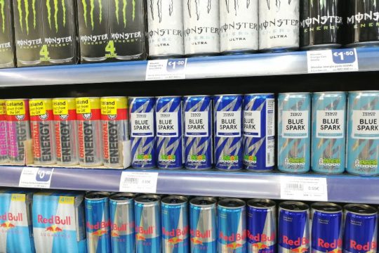 Με υπερκατανάλωση ενεργειακών ποτών συνδέεται η καρδιακή ανεπάρκεια φοιτητή