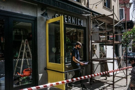 Εστίαση καλεί Άδωνι και Σταϊκούρα: «Δώστε λύσεις πριν είναι αργά»  