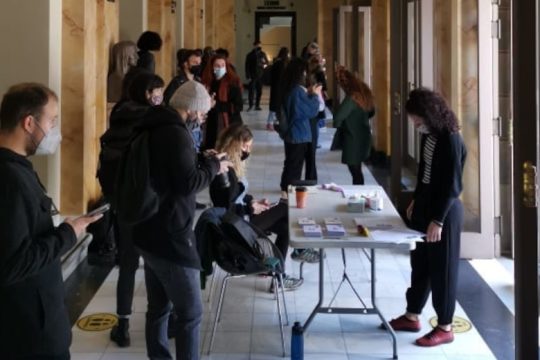 Παρέμβαση καλλιτεχνών στο Εθνικό Θέατρο: Ελάτε να μιλήσουμε, να ξανασυστηθούμε