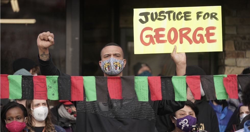 «Ένα βήμα μπροστά» η απόφαση για τη δολοφονία Φλόιντ