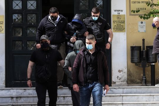 Καταιγιστικές εξελίξεις πριν την απολογία Φουρθιώτη
