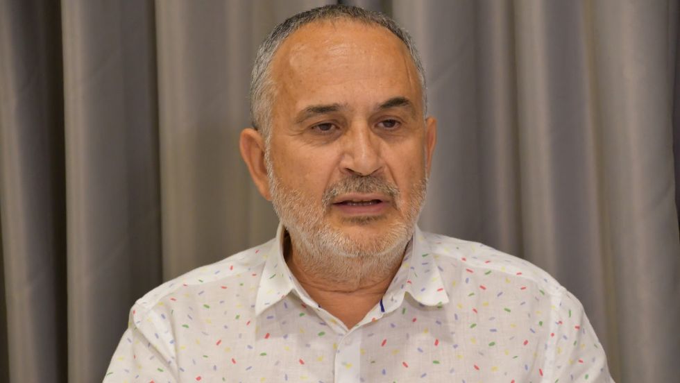 «Θετικός» βουλευτής, δυόμισι μήνες μετά τον εμβολιασμό του