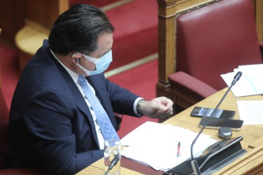 Δηλώνει αναρμόδιος να απαντήσει σε ερώτηση για τη στήριξη της Energean