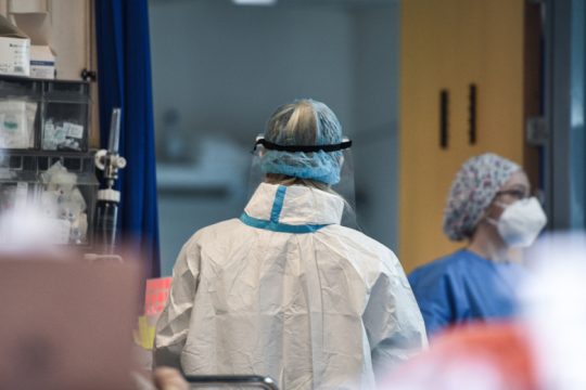 Στέλνουν υγειονομικούς της Πρωτοβάθμιας σε εμβολιαστικά κέντρα